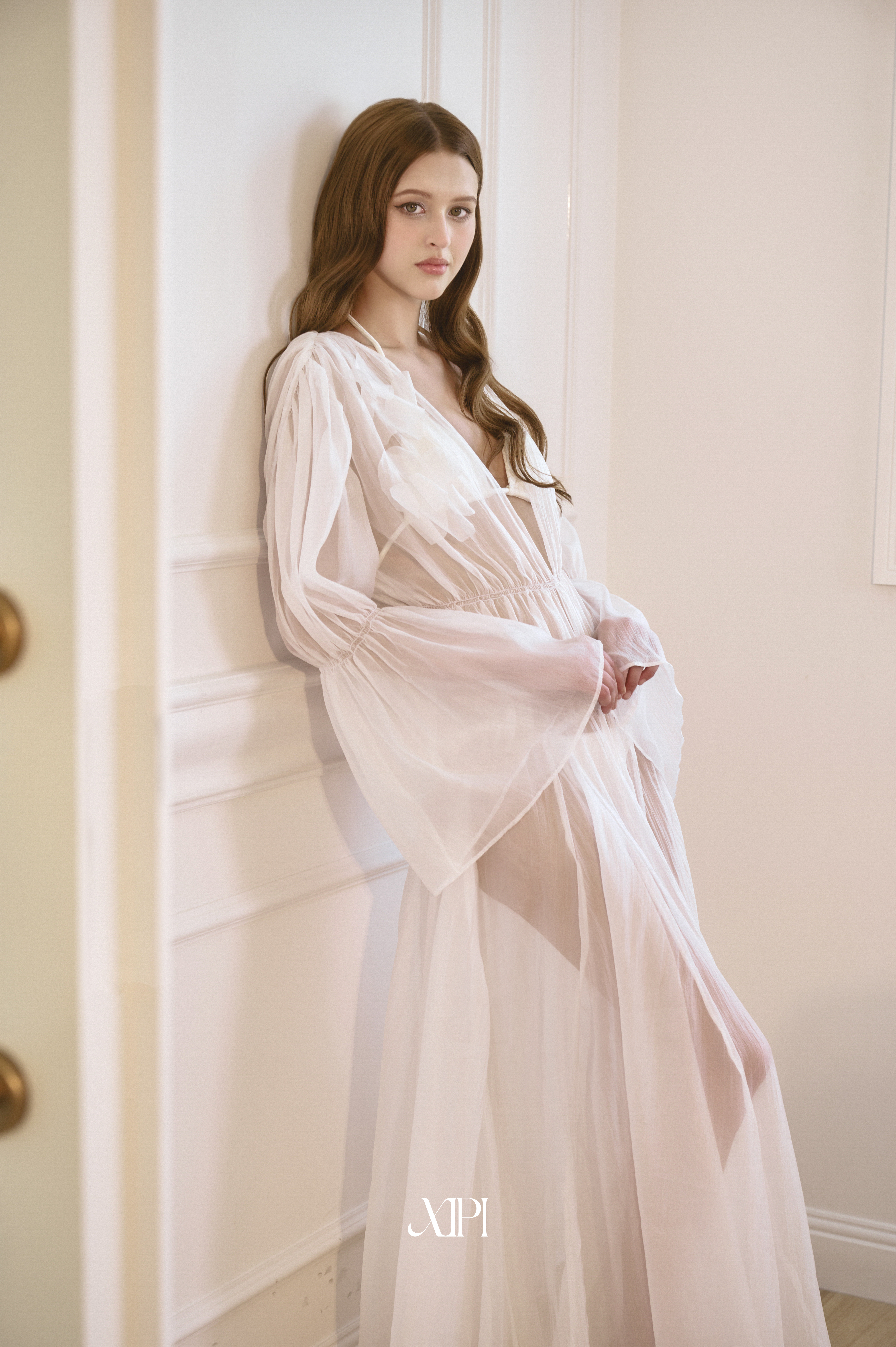 Tiered Maxi Dress - Đầm Voan Trắng Dài Tay Đính Hoa